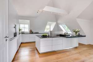 AIGNER - Penthouse-Juwel mit Süd-Dachterrasse und Lift direkt in die Wohnung – Die vollständige Adresse der Immobilie erhältst du vom Anbieter., 80999 Untermenzing, München – Vorschaubild 3