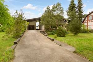 Besonderes Architektenhaus mit großem Eckgrundstück in Mahlsdorf-Süd – Die vollständige Adresse der Immobilie erhältst du vom Anbieter., 12623 Mahlsdorf, Berlin – Vorschaubild 2