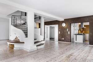 Mediterrane Villa mit Außen-Pool, Fitness-Pavillon und Doppelgarage – Die vollständige Adresse der Immobilie erhältst du vom Anbieter., 94060 Pocking – Vorschaubild 10