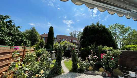 Bild von Familienfreundliches Reihenhaus mit sonnigem Garten und Wellnessbereich