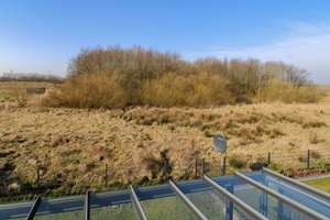Familienoase vor Sylt: Moderne KfW-40 Doppelhaushälfte mit Wintergarten in Klanxbüll – Die vollständige Adresse der Immobilie erhältst du vom Anbieter., 25924 Klanxbüll – Vorschaubild 17