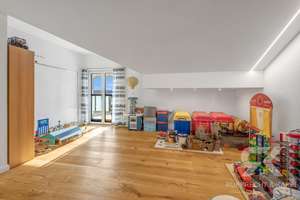 *Neuwertige Villa mit Weitblick, 9 Zimmern, Toplage und luxuriöser Ausstattung in Kümmersbruck* – Die vollständige Adresse der Immobilie erhältst du vom Anbieter., 92245 Kümmersbruck – Vorschaubild 21