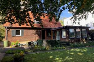 ..ein freistehendes Einfamilienhaus mit einem großen Garten in der Tübinger-Innenstadt.. – Die vollständige Adresse der Immobilie erhältst du vom Anbieter., 72072 Au/Unterer Wert, Tübingen – Vorschaubild 1