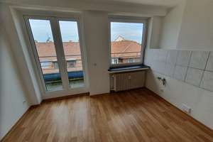 Sehr schöne renovierte 3-Zimmer-Wohnung  mit großem Balkon im 5. Obergeschoss in Bremerhaven – Hafenstraße 31, 27576 Lehe, Bremerhaven – Vorschaubild 6