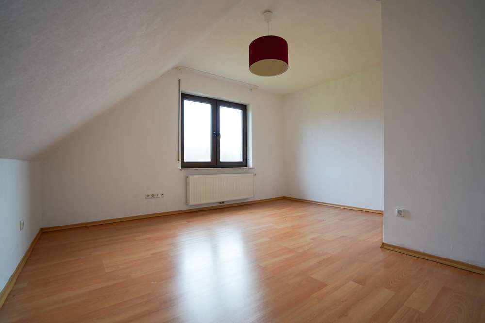 Immobilie in Hesel - * Einliegerwohnung * Staubsaugeranlage * Pferdeboxen * Top Lage * freier Blick * gute Bausubstanz - Bild 10