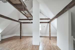 Schönes Wohnhaus mit Ladenfläche in zentraler Lage – Brunhildestraße 20, 61389 Schmitten – Vorschaubild 23
