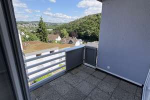Erstbezug nach Sanierung! Tolle 4-Zimmer Wohnung in Siegen-Eiserfeld – Die vollständige Adresse der Immobilie erhältst du vom Anbieter., 57080 Eiserfeld, Siegen – Vorschaubild 2