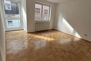 TOP: 3,5-Raum-Wohnung mit großer eigener Terrasse und Gäste-WC auf ca. 82 m² zu vermieten – 46045 Altstadt-Mitte, Oberhausen – Vorschaubild 9