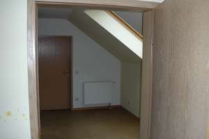 4-Zimmer-Wohnung mit Loggia und Terrasse in Ebsdorfergrund – Die vollständige Adresse der Immobilie erhältst du vom Anbieter., 35085 Ebsdorfergrund – Vorschaubild 10