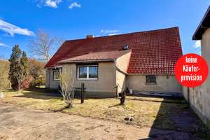 HORN IMMOBILIEN ++  Einfamilienhaus mit großem Grundstück dicht bei Pasewalk – Die vollständige Adresse der Immobilie erhältst du vom Anbieter., 17309 Pasewalk – Vorschaubild 1