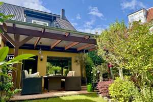 Kaulsdorf: Doppelhaushälfte mit überdachter Terrasse und Carport – Die vollständige Adresse der Immobilie erhältst du vom Anbieter., 12621 Kaulsdorf, Berlin – Vorschaubild 1