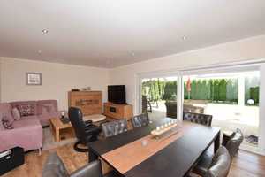 Exklusiver, neuwertiger Bungalow mit pflegeleichtem Garten und Doppelgarage. – Harz (Kreis) – Vorschaubild 7