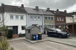 Top gepflegtes Reihenmittelhaus  in Elmshorn – Die vollständige Adresse der Immobilie erhältst du vom Anbieter., 25336 Elmshorn – Vorschaubild 2