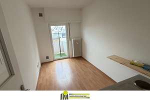 Helle 1-Zimmer-Wohnung im Hochparterre mit Balkon und Parkettboden