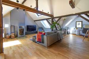 Charmante Dachgeschoss-Maisonette-Wohnung
in Rüttenscheid