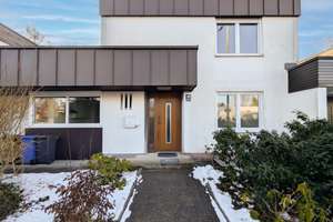 Traumhaftes Haus mit Wintergarten in zentraler Lage und Blick ins Grüne
