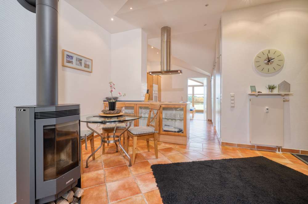 Immobilie in Wittenbeck - „Am Grün“: Jung mit Kamin, 2 Balkonen, Keller & Carport, in TOP Lage zwischen Golfplatz & Ostsee !!! - Bild 16