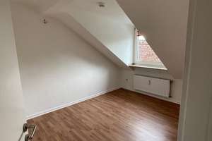 gemütliche Dachgeschoßwohnung  mit zwei Zimmern in Düsseldorf Pempelfort – Klever Straße 69, 40477 Pempelfort, Düsseldorf – Vorschaubild 9