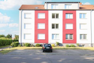 Vermietung oder Selbsteinzug: Schnuckelige 4-Raum-Dachgeschosswohnung mit Garage in Parchim