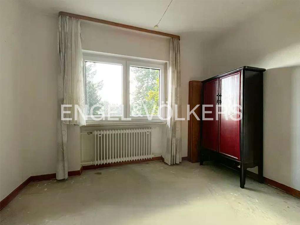 Immobilie in Löhnberg - Großzügiges Ein- bis Zweifamilienhaus mit Terrasse in begehrter Aussichtslage - Bild 3