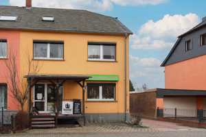 Kleines Wohn- und Geschäftshaus voll vermietet mit Garten und großer Garage – Meißen (Kreis) – Vorschaubild 2