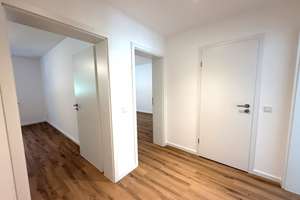 Frisch sanierte WG-taugliche Wohnung im Neubaustandard – 2 Schlafzimmer, Einbauküche, Uni-Nähe – Klever Platz 10-12, 42117 Elberfeld, Wuppertal – Vorschaubild 3