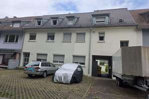 Mehrfamilienhaus mit 6 Wohnungen - langfristige Kapitalanlage