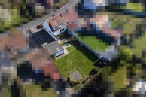 Doppelhaushälfte mit schönem Garten und Garage - ideal zur individuellen Gestaltung – Die vollständige Adresse der Immobilie erhältst du vom Anbieter., 92237 Sulzbach-Rosenberg – Vorschaubild 2