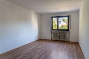 Schöne & teilmöblierte 4-Zimmer-Wohnung in Reutlingen-Ohmenhausen – Die vollständige Adresse der Immobilie erhältst du vom Anbieter., 72770 Ohmenhausen, Reutlingen – Vorschaubild 4