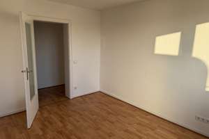 2-Zimmer Wohnung im 5. OG mit Aufzug in Düsseltal – Grunerstraße 42, 40239 Düsseltal, Düsseldorf – Vorschaubild 2