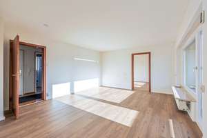 Lichtdurchflutete, optimal geschnittene 3,5-Zimmer-Wohnung mit großem Balkon. – Die vollständige Adresse der Immobilie erhältst du vom Anbieter., 70565 Rohr, Stuttgart – Vorschaubild 3