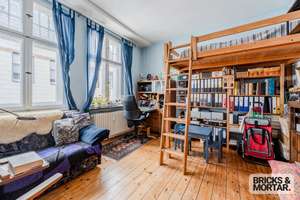 Bezugsfreie 4-Zimmer-Dachgeschosswohnung
mit Südbalkon,Tageslicht-Bad im begehrten Lichterfelde – Die vollständige Adresse der Immobilie erhältst du vom Anbieter., 12205 Lichterfelde, Berlin – Vorschaubild 8