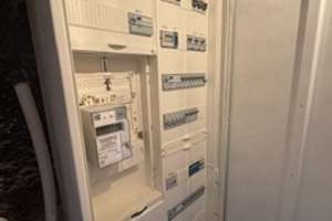 Kreuztal  Eichen, modernisiertes 2 Fam. Haus mit sonnigem Garten und hohem Wohnwert – Die vollständige Adresse der Immobilie erhältst du vom Anbieter., 57223 Kreuztal – Vorschaubild 57