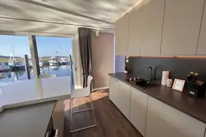 LUXUS Hausboot - 3 Etagen - 100m² Wohnen + 120 m² SONNENTERRASSE - Kamin, Kino, komplett individuell – Potsdam – Vorschaubild 74