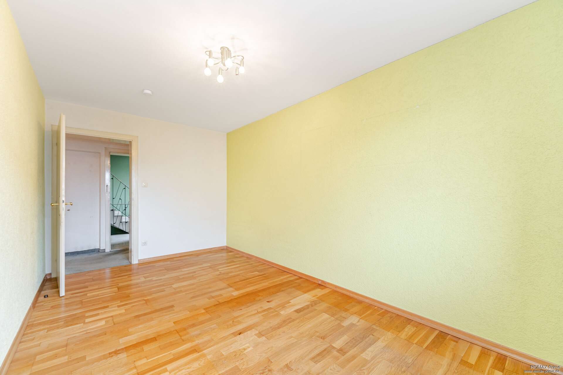 Immobilie in Grafing bei München - Haus der vielen Möglichkeiten in Grafing. Zwei- oder mögliches Mehrfamilienhaus mit Perspektive - Bild 7