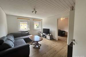 Clever wohnen, statt teuer kaufen! Charmante 3 Zimmer-Wohnung im Erbbaurecht in Zuffenhausen (Rot)