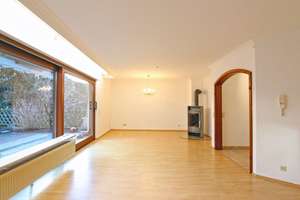 Sinzheim: Reihenhaus mit kleinem Garten in traumhafter Lage – Die vollständige Adresse der Immobilie erhältst du vom Anbieter., 76547 Sinzheim – Vorschaubild 3