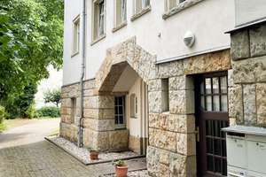 TRAUMHAFTE DG-WOHNUNG IN VILLA // 66 m² pures Wohnglück – Die vollständige Adresse der Immobilie erhältst du vom Anbieter., 1129 Trachau, Dresden – Vorschaubild 1