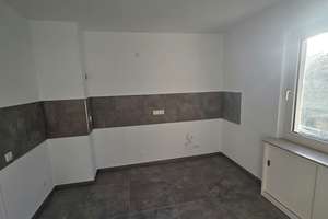 Renovierte 3-Zimmer Wohnung mit Tageslichtbad, Wohnküche und Balkon – 40223 Bilk, Düsseldorf – Vorschaubild 10