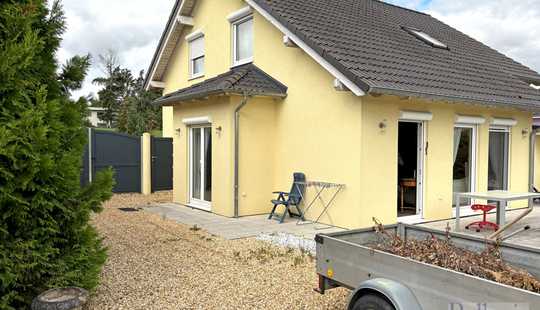 Bild von Modernes familienfreundliches  EFH mit Doppelgarage in einer sehr guten Lage in Runkel.