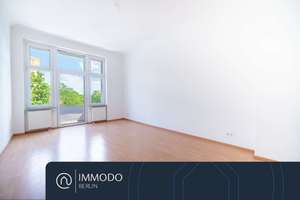 ⭐️ Helle Wohnung mit Havel-Blick - Ruhige & sanierte 2 Zimmer Whg mit Balkon im 2.OG