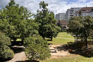 Lichtdurchflutete 3-Zimmer-Wohnung mit neuer Einbauküche & idyllischem Innenhofblick – Hardtstraße 64, 76185 Mühlburg, Karlsruhe – Vorschaubild 2