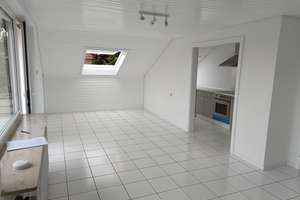 "Helle, ruhige 2 Zimmer DG Wohnung mit Balkon in schöner Lage von Degerloch" – Felix-Dahn-Str. ., 70597 Degerloch (Ortsteil), Stuttgart – Vorschaubild 4
