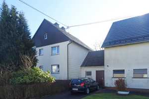 Großzügiges Ein- bis Zweifamilienhaus mit Scheune und Photovoltaikanlage in Randlage! – Rennerod, Westerwaldkreis, 56477 Westerwaldkreis – Vorschaubild 4