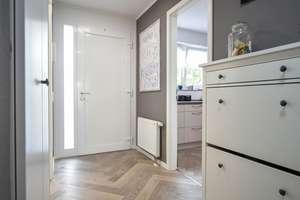 Bezugsfrei, hochwertig & modern: 
Familienfreundliches Reihenmittelhaus in 
Köln-Merheim! – Die vollständige Adresse der Immobilie erhältst du vom Anbieter., 51109 Merheim, Köln – Vorschaubild 2