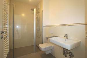 Großzügige 4 Zimmer mit EBK, 2 Bädern und großem Westbalkon! – 4179 Neulindenau, Leipzig – Vorschaubild 11