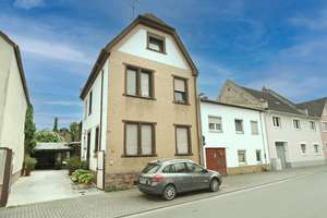 Vielfältige Optionen: Großes Grundstück zum Sanieren, Abreißen oder Neubauen! – Die vollständige Adresse der Immobilie erhältst du vom Anbieter., 67549 Hochheim, Worms – Vorschaubild 2