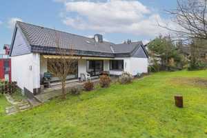Sofort wohlfühlen: Barrierearmes 4-Zi.-EFH mit Sonnengarten in Waldrandnähe von Wehrda – Marburg-Biedenkopf (Kreis) – Vorschaubild 2