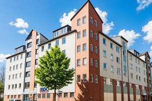 +++ Bezugsfrei! Charmantes 1-Zimmer-Apartment mit Badewanne, Aufzug und TG-Stellplatz +++