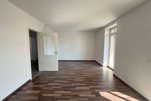 Kaßberg-Wohnung mit Balkon  – Komfortabler Stellplatz auf Wunsch – Reichsstraße  54, 9112 Kaßberg, Chemnitz – Vorschaubild 2